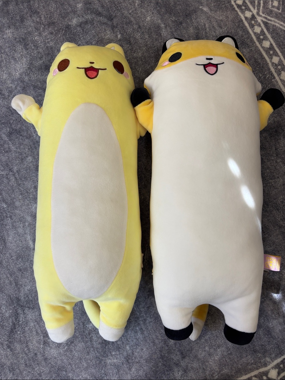 Plush Yellow & White Small Comfort Pillow - Soft Decorative Pet Toy